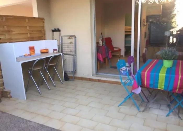 Studio Les Lecques 100M De La Plage